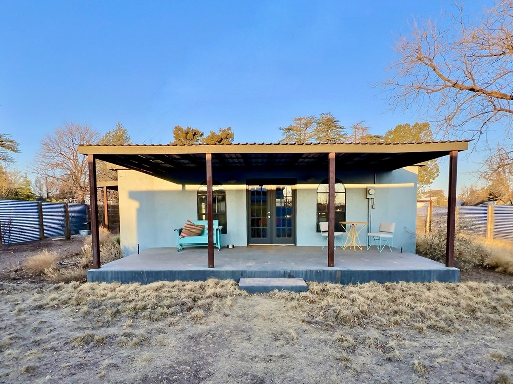 404 N Plateau St, Marfa, Texas image 19