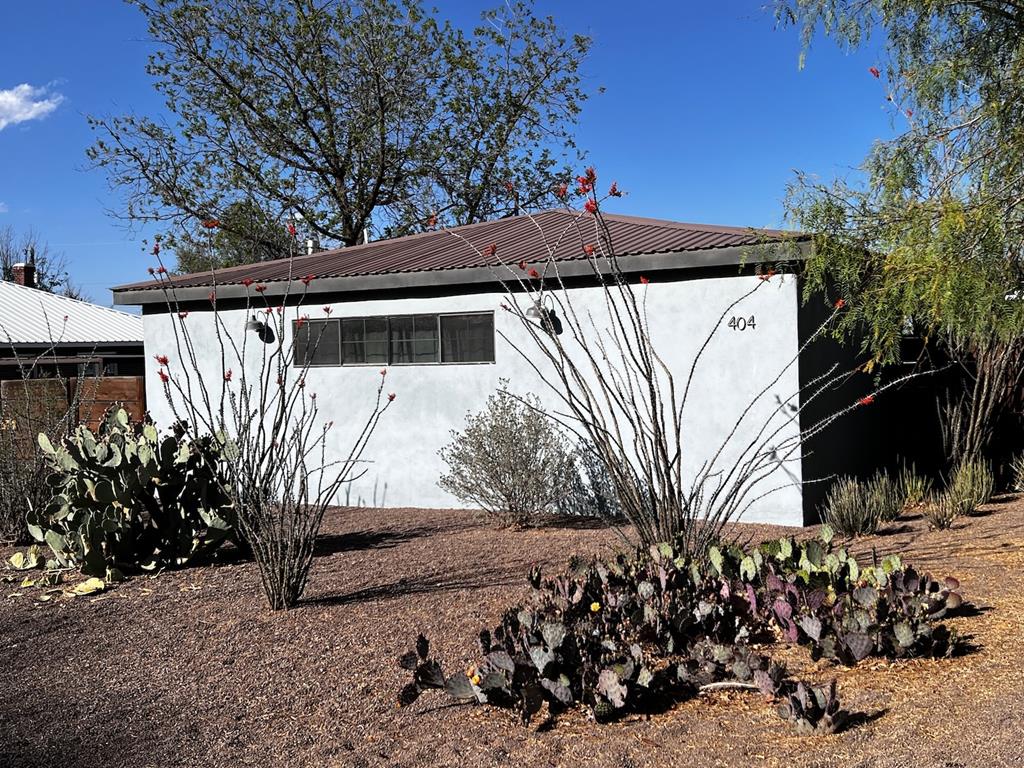 404 N Plateau St, Marfa, Texas image 1