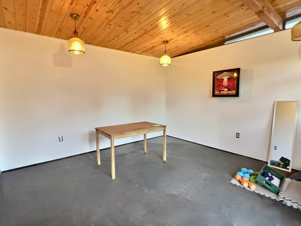 404 N Plateau St, Marfa, Texas image 28