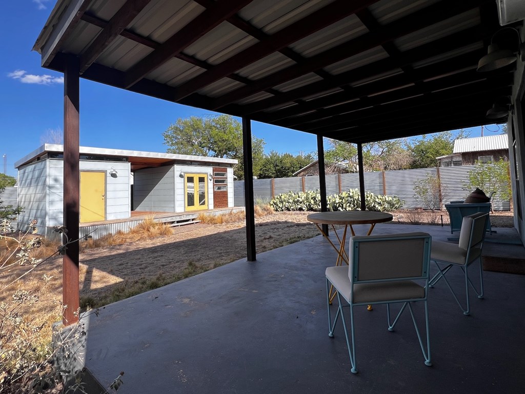 404 N Plateau St, Marfa, Texas image 22