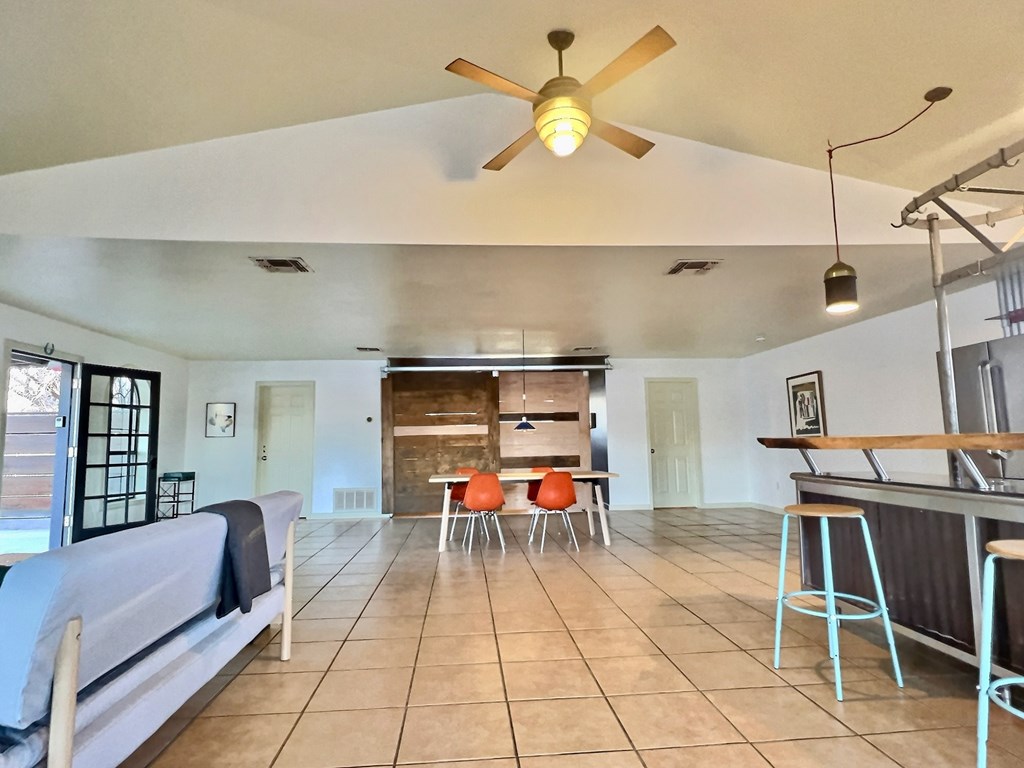404 N Plateau St, Marfa, Texas image 7
