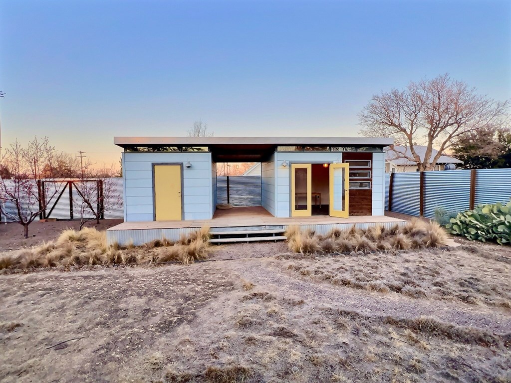 404 N Plateau St, Marfa, Texas image 26