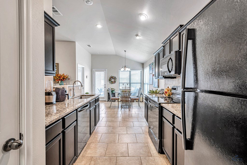 809 Brittlebush Ct, Odessa, Texas image 24