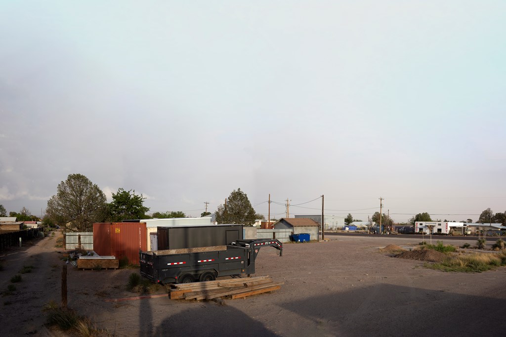 1310 W San Antonio St, Marfa, Texas image 3