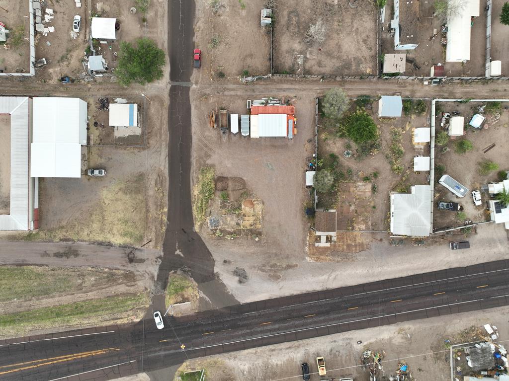 1310 W San Antonio St, Marfa, Texas image 11