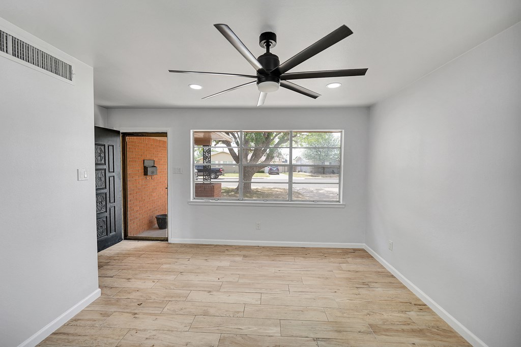 3709 Springdale Dr, Odessa, Texas image 3