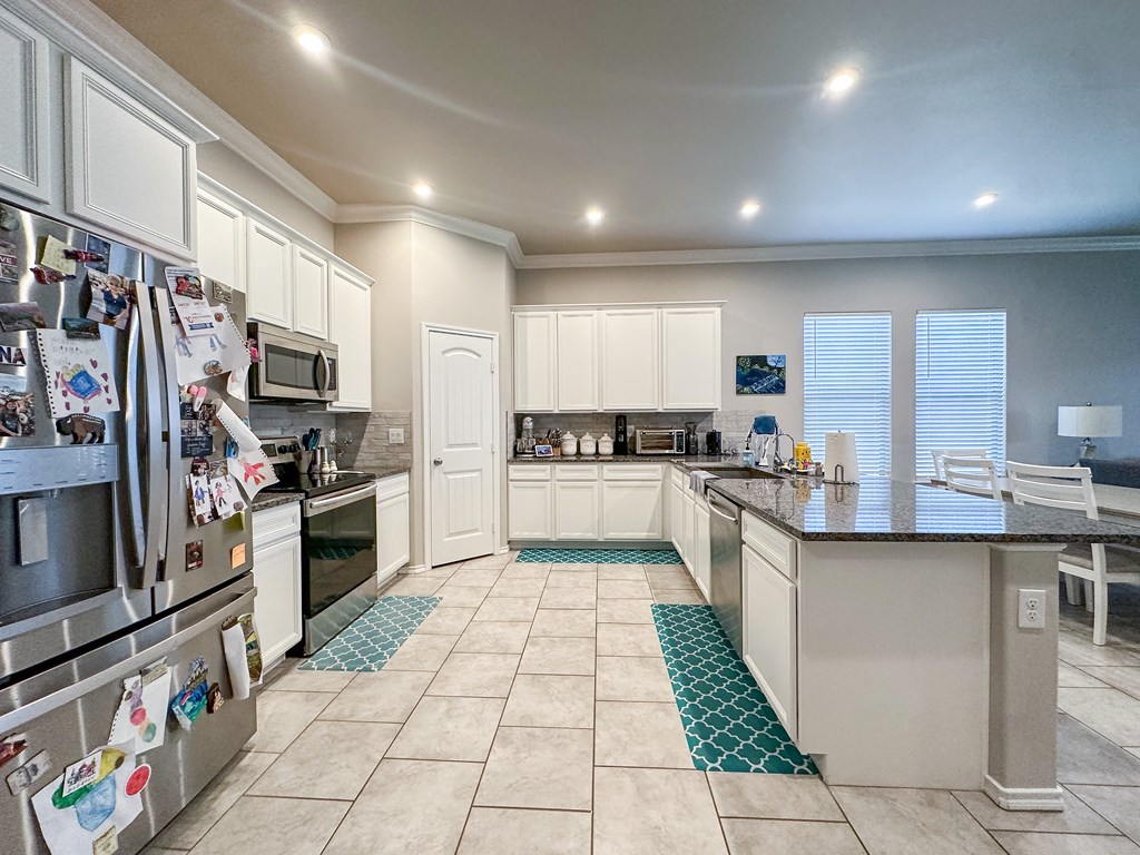 1322 E 89th St, Odessa, Texas image 2