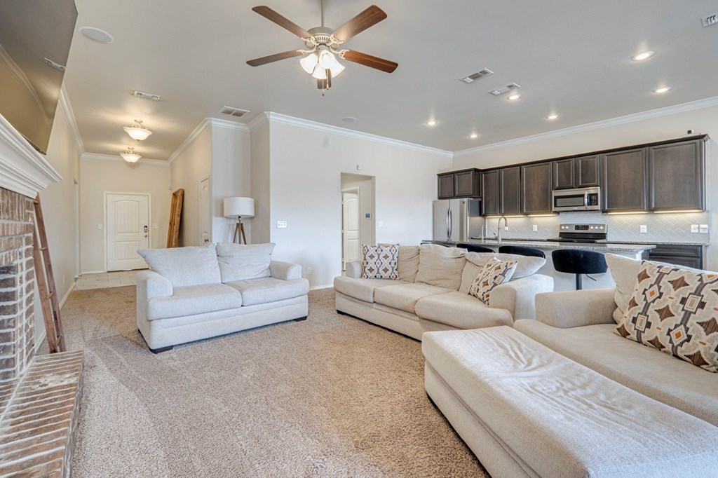 1008 E 93rd St, Odessa, Texas image 3