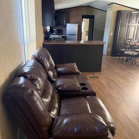 Mobile Home For Rent - 815 W 40th St<br/> Odessa, TX 79764