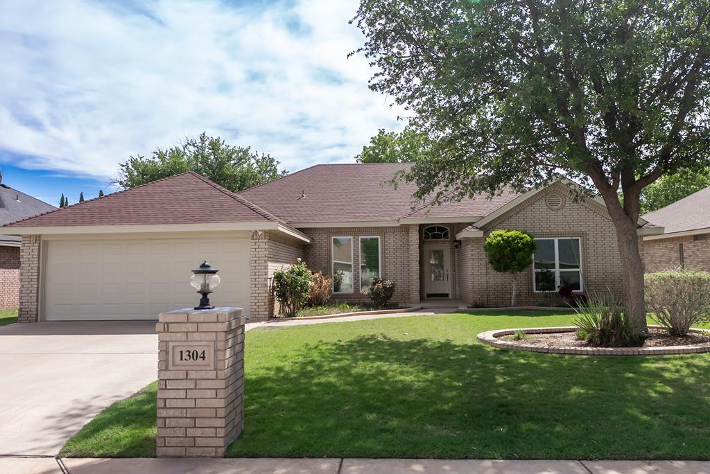 1304 NW 16th St, Andrews, Texas image 1