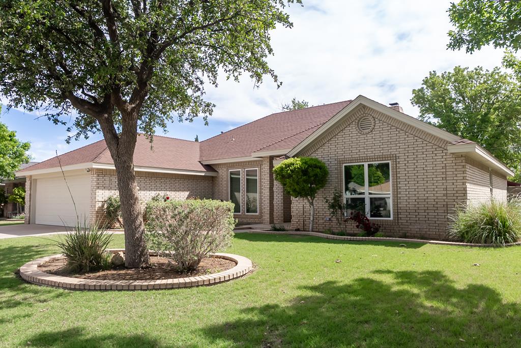 1304 NW 16th St, Andrews, Texas image 3
