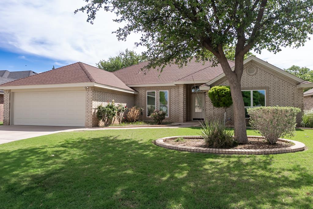 1304 NW 16th St, Andrews, Texas image 2