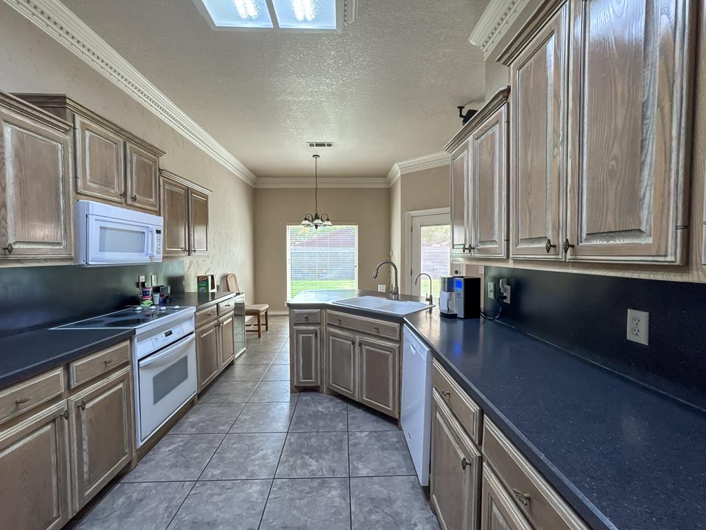 1304 NW 16th St, Andrews, Texas image 16