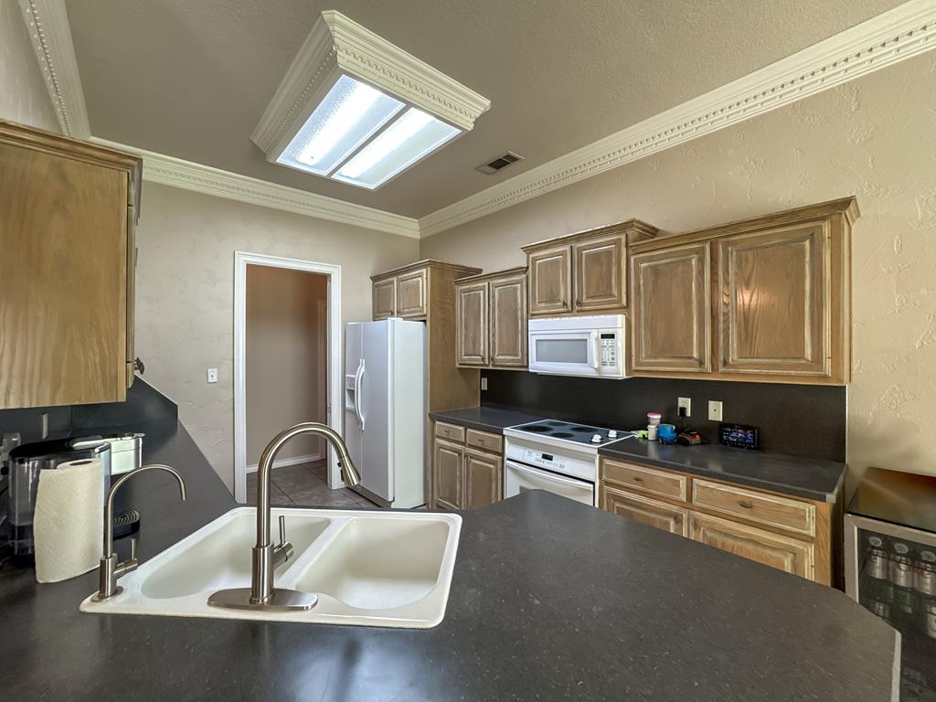 1304 NW 16th St, Andrews, Texas image 12
