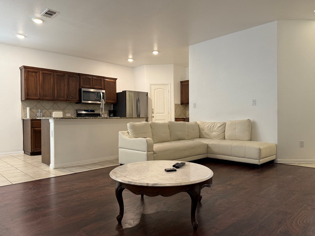1 Glass Ranch Rd, Odessa, Texas image 3