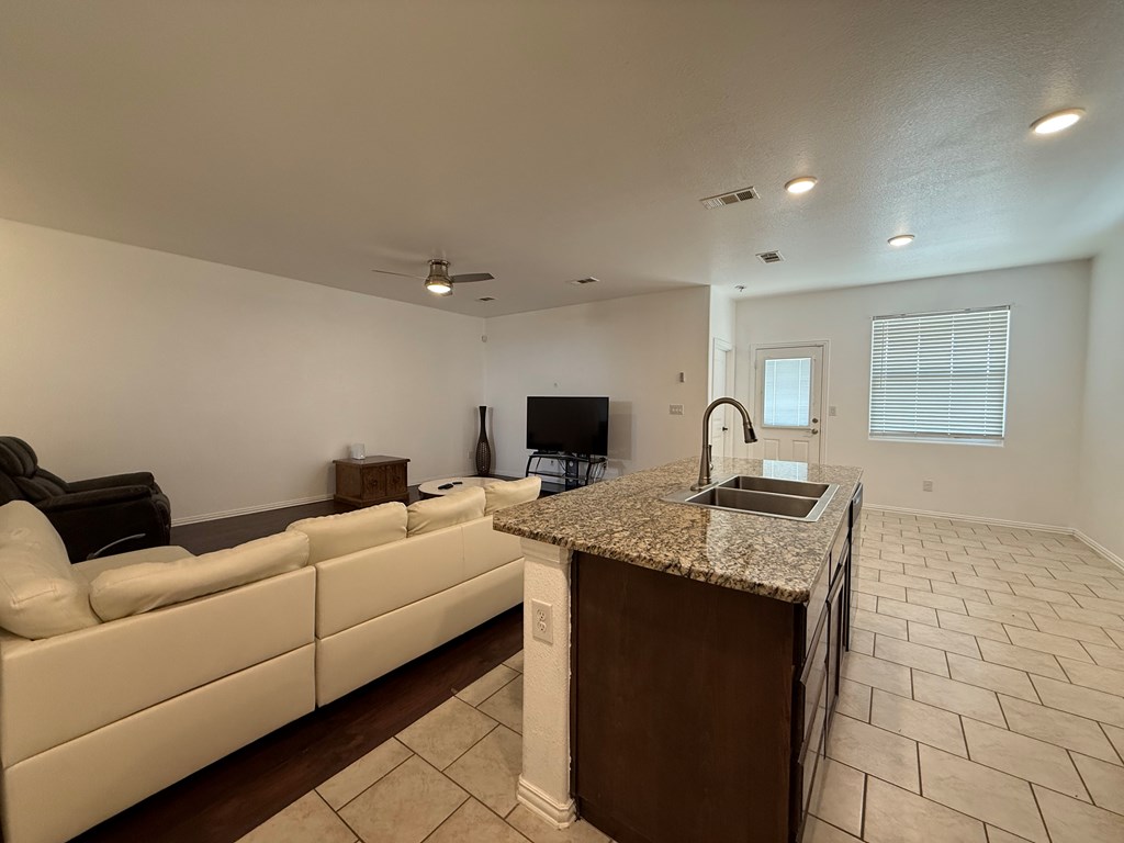 1 Glass Ranch Rd, Odessa, Texas image 5