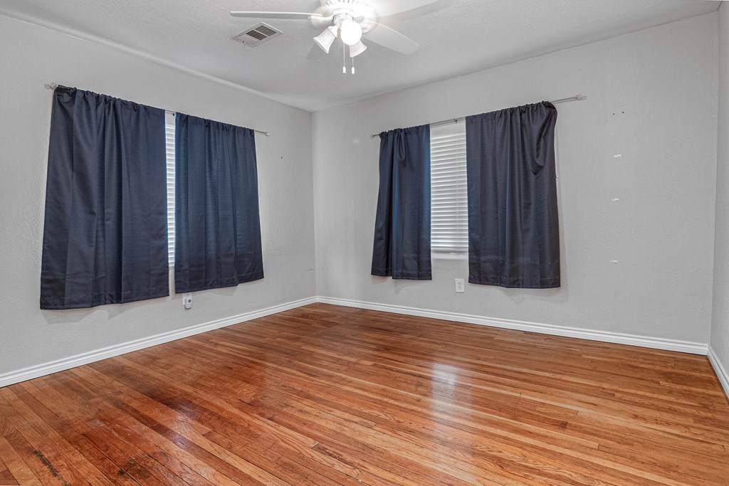 2410 W 15th St, Odessa, Texas image 13