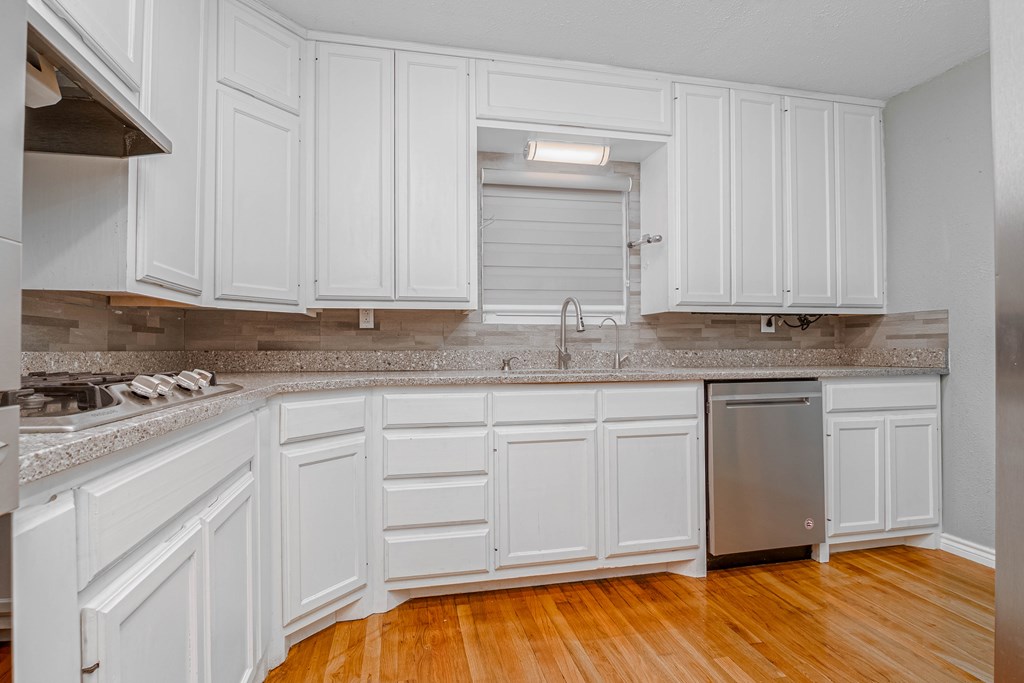2410 W 15th St, Odessa, Texas image 8