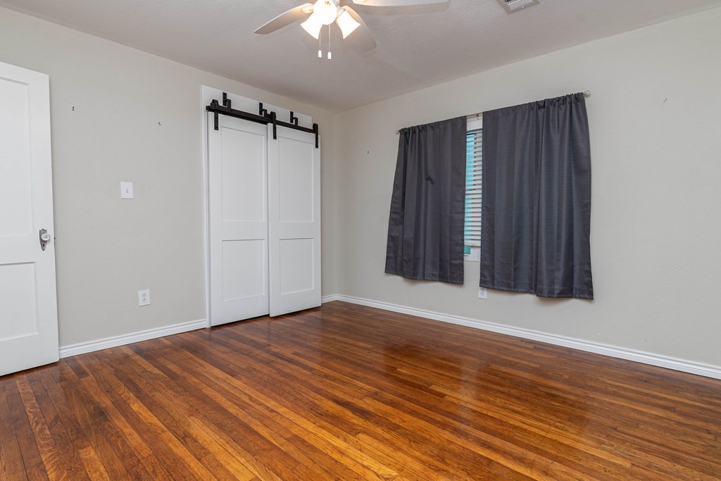 2410 W 15th St, Odessa, Texas image 11