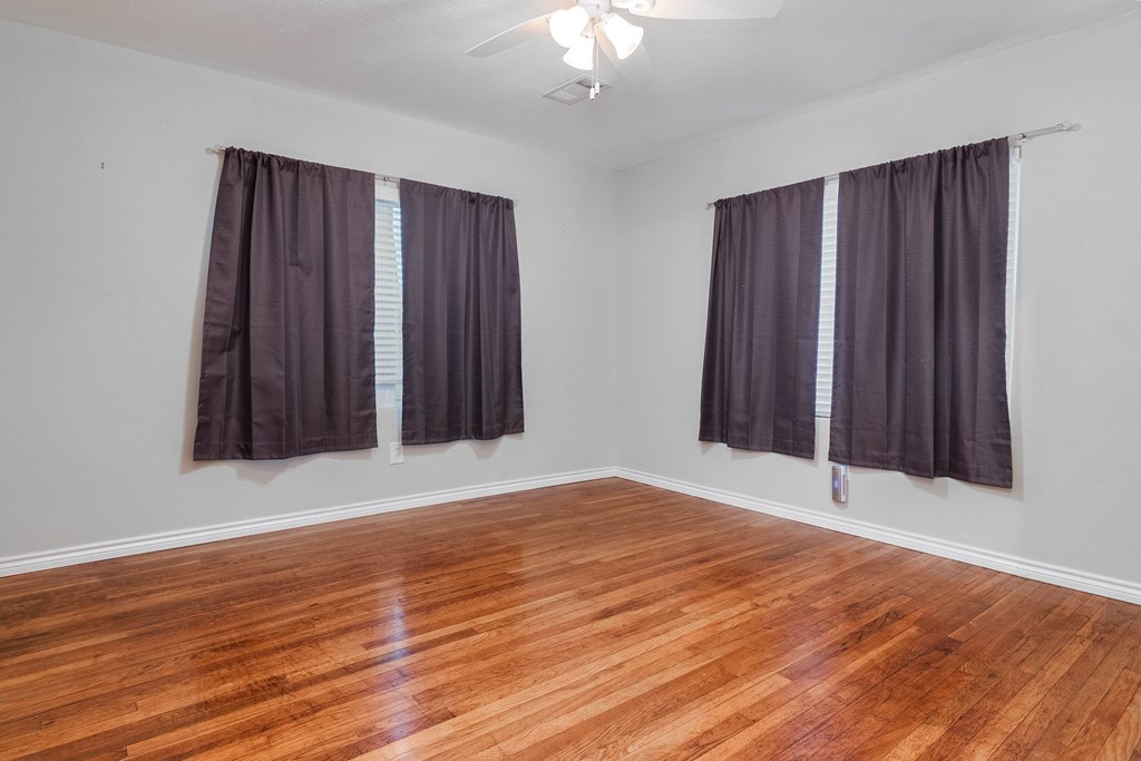 2410 W 15th St, Odessa, Texas image 12