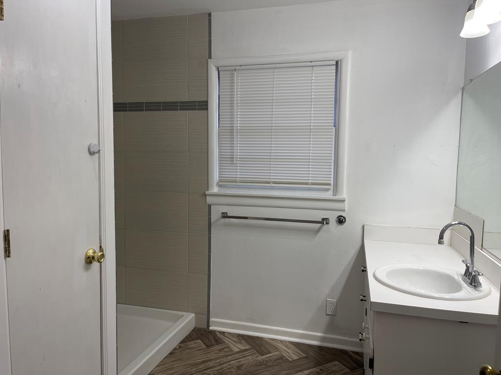 1704 E 12th St, Odessa, Pennsylvania image 2
