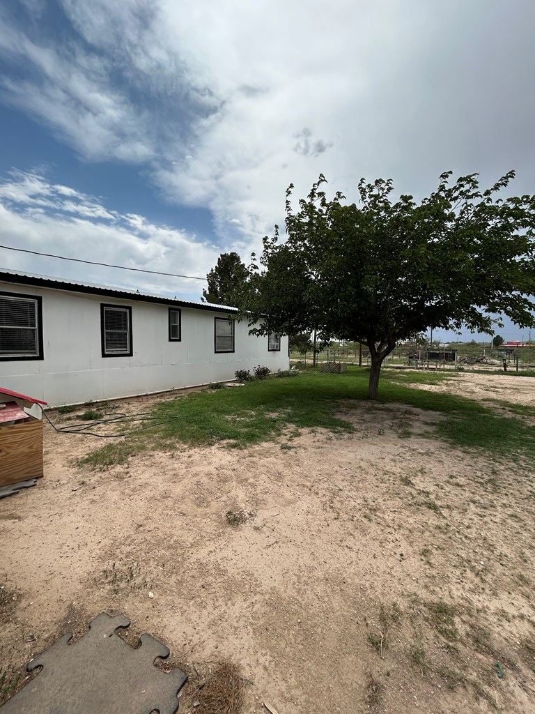 687 Scissortail Ln, Fort Stockton, Texas image 6