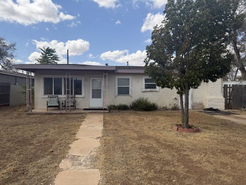 Homes For Sale - 1009 NW 3rd St<br/> Andrews, TX 79714