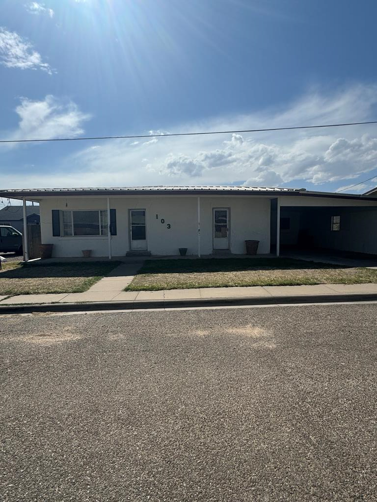 103 N Jackson Street, Fort Stockton, Texas image 1