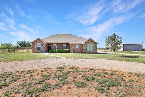Homes For Sale - 175 NW 3000<br/> Andrews, TX 79714
