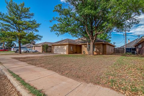 Homes For Sale - 1418 NW 12th St<br/> Andrews County, Andrews, TX 79714