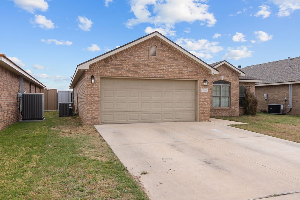 14 Willow Drive, Odessa, Texas image 2