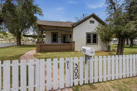 Condo For Sale - 305 W Uvalde St<br/> Alpine, TX 79830