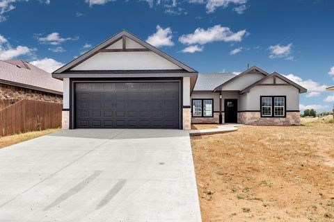 Homes For Sale - 1405 NE Mustang Dr<br/> Andrews, TX 79714