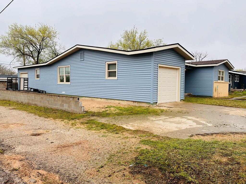 301 SW 11th St, Andrews, Texas image 14