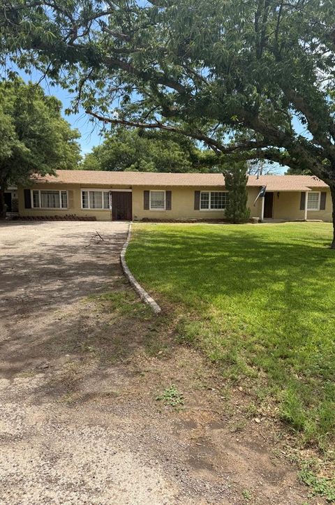 Homes For Sale - 2332 Bainbridge Dr<br/> Odessa, TX 79762