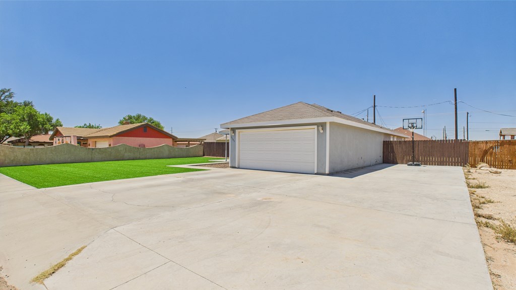 1105 N Doris Ave, Monahans, Texas image 5