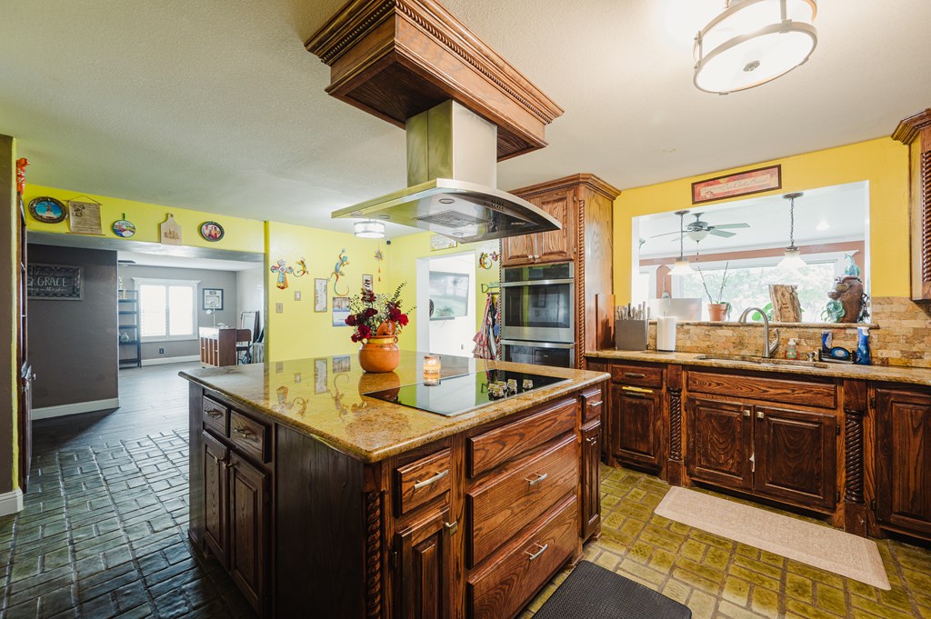3708 N Moss Ave, Odessa, Texas image 7
