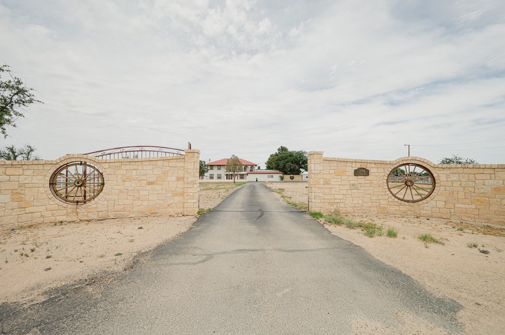 3708 N Moss Ave, Odessa, Texas image 3