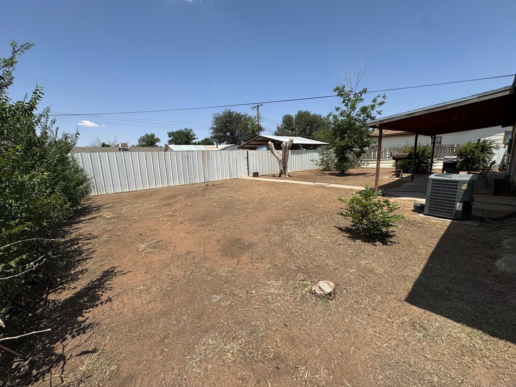 1044 Washington St, Kermit, Texas image 14