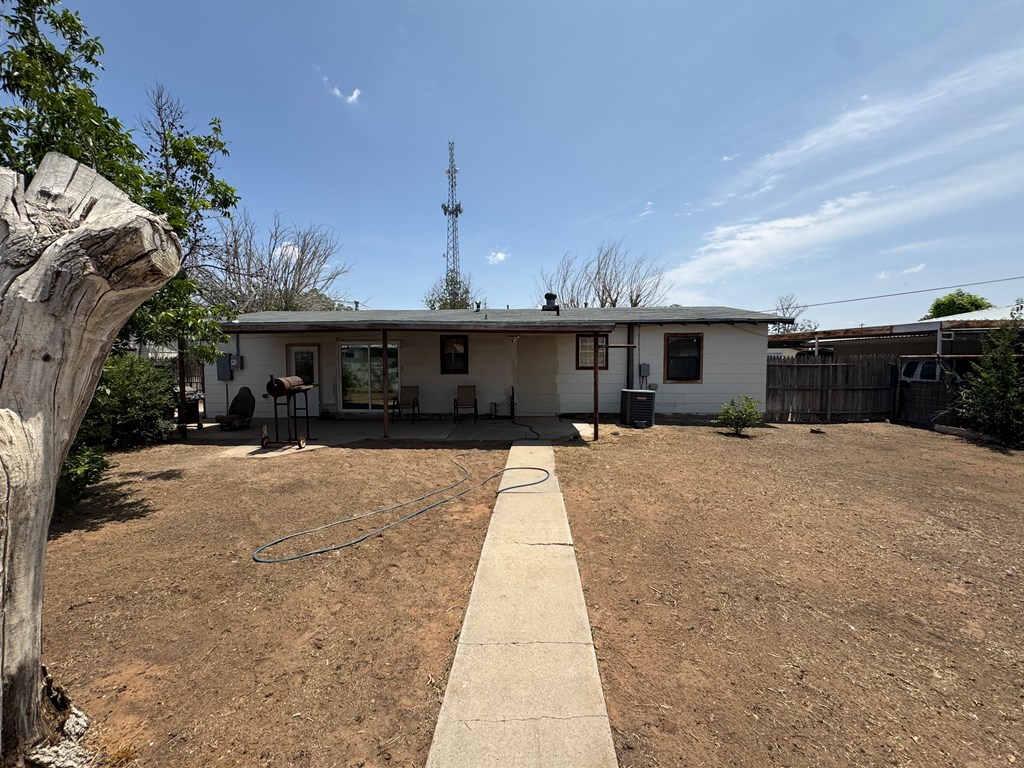1044 Washington St, Kermit, Texas image 13