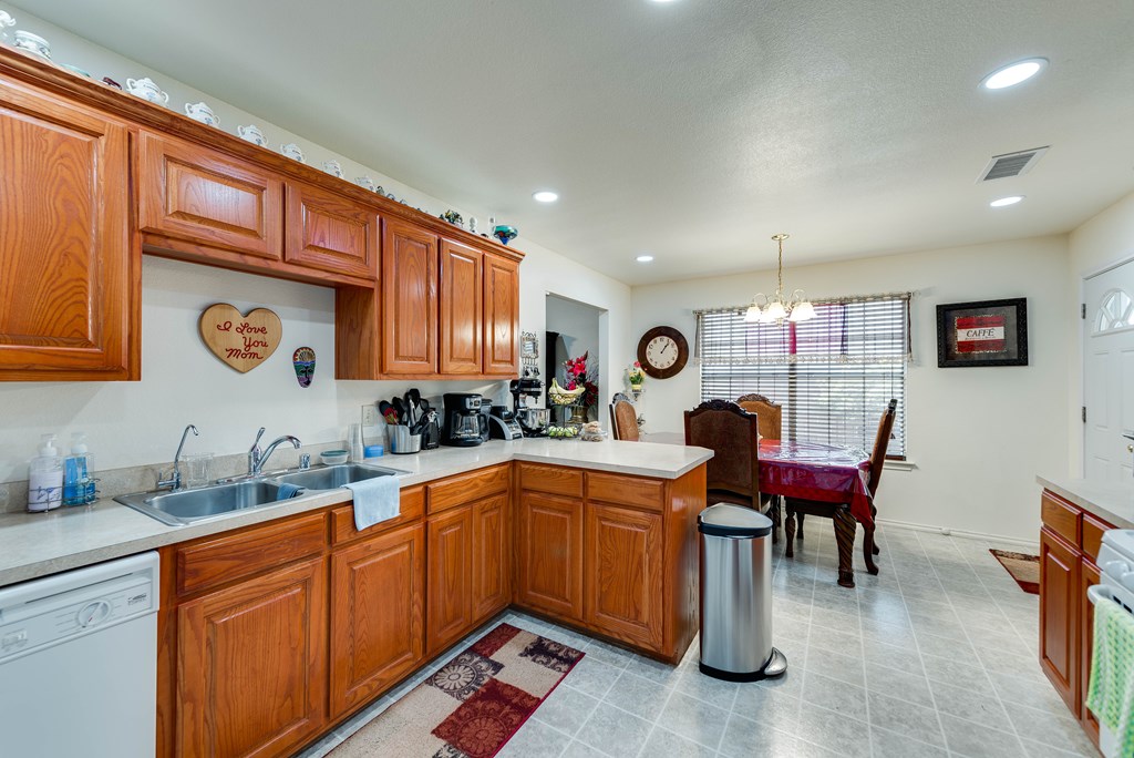 401 Brookover Circle, Odessa, Texas image 7