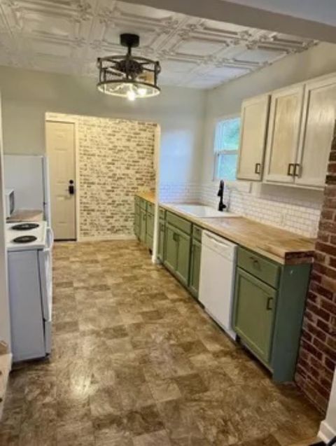 Tiny photo for 1160 Riverview Road, Russell, KY 41169 (MLS # 60074)