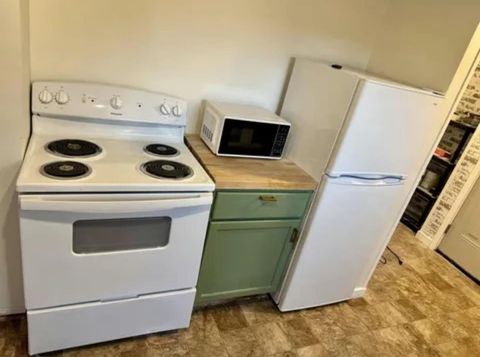 Tiny photo for 1160 Riverview Road, Russell, KY 41169 (MLS # 60074)