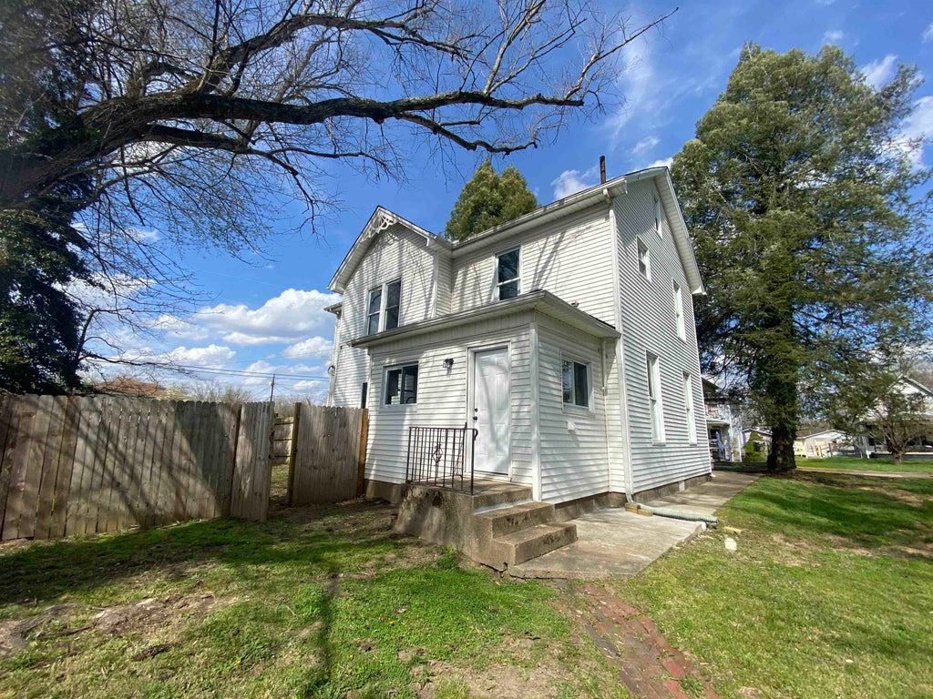 Photo of 4700 Boyd Street ST, Ashland, KY 41101 (MLS # 60571)