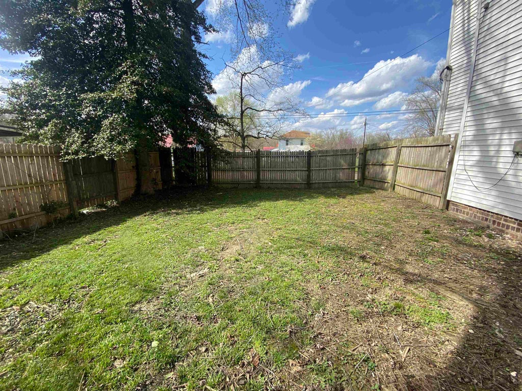 Photo of 4700 Boyd Street ST, Ashland, KY 41101 (MLS # 60571)