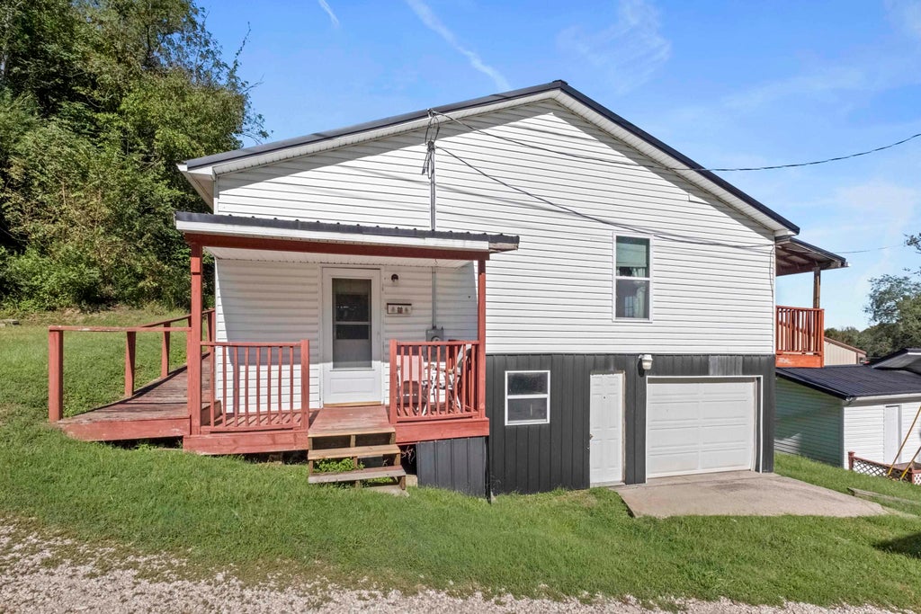 Photo of 8505 Cemetery Road RD, Catlettsburg, KY 41129 (MLS # 61362)