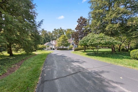 Tiny photo for 120 Country Club Drive DR, Ashland, KY 41101 (MLS # 61231)