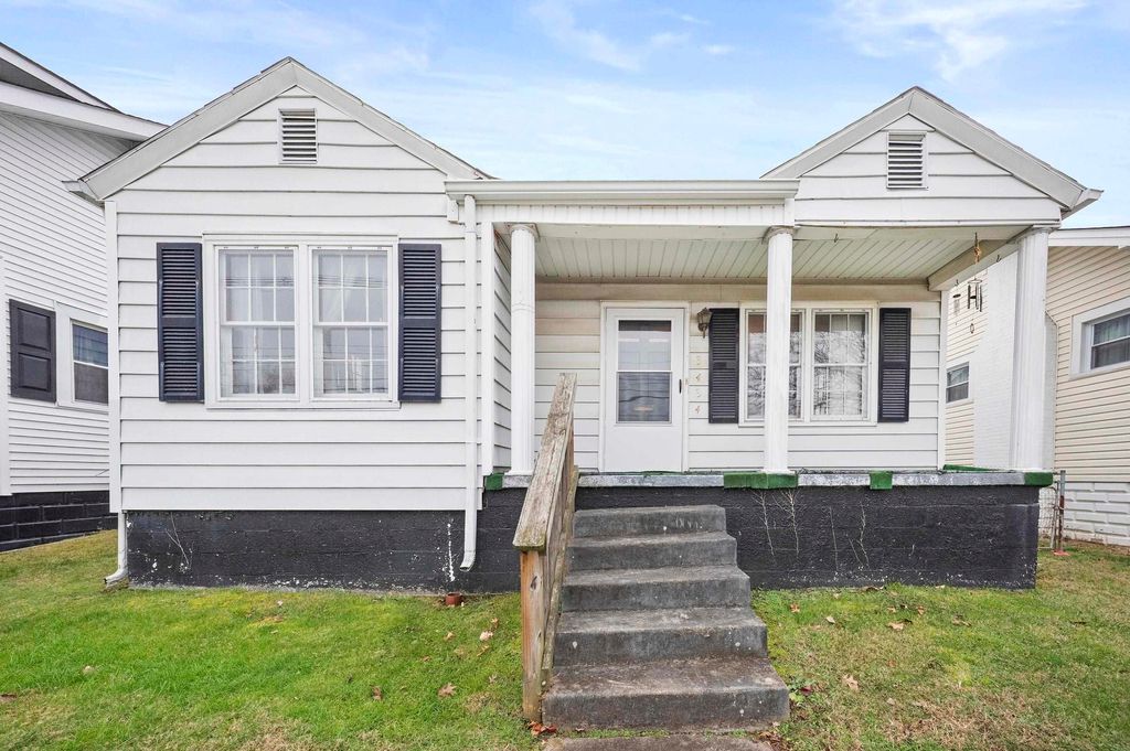 Photo of 3434 Blackburn Avenue, Ashland, KY 41101 (MLS # 59936)