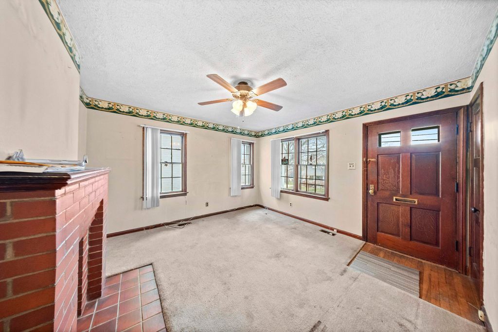 Photo of 3434 Blackburn Avenue, Ashland, KY 41101 (MLS # 59936)