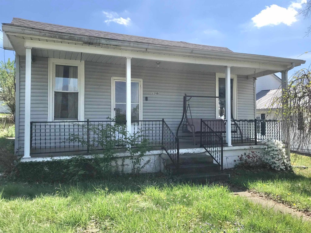 Photo of 2208 Cedar Street, Ashland, KY 41101 (MLS # 60413)